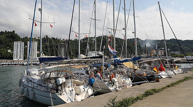 Yunanistan'dan hareket eden 10 yat Rize'ye demirledi