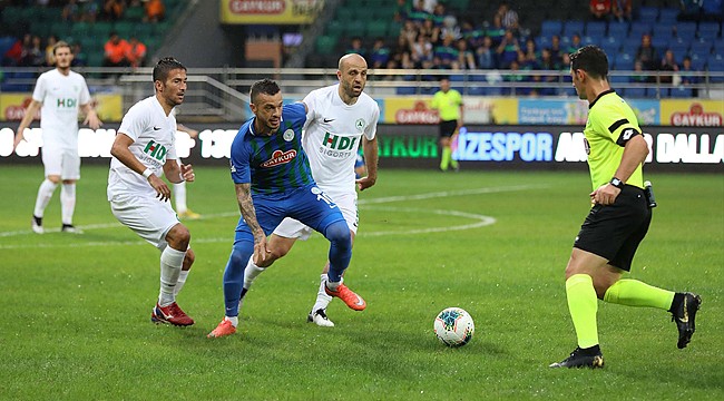 Çaykur Rizespor, sezon açılış maçında Giresunspor'a yenildi