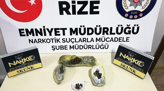 Rize'de 3 kişi yarım kilo esrarla yakalandı