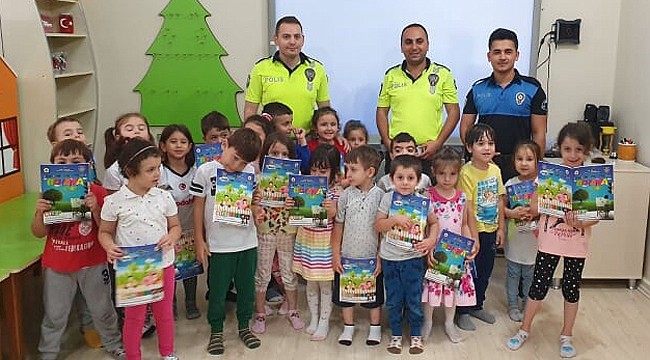 Rize Emniyeti'nden miniklere eğlenceli eğitim