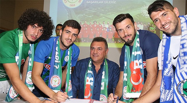 Rizespor'un yeni transferleri Ardeşen'de görücüye çıktı