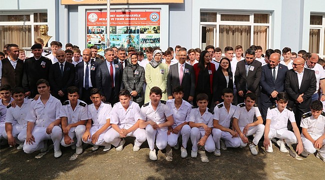 Çayeli'nde Şehit Doğan Dağcı Kütüphanesi açıldı