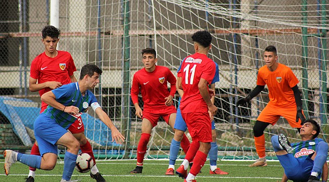 Çaykur Rizespor U17'de zar zor 1 puan