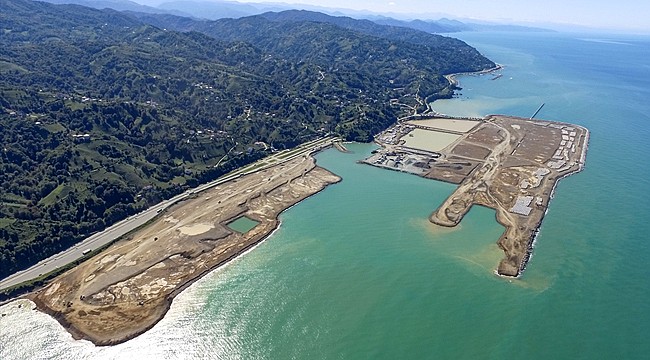 Rize-Artvin Havalimanında yarıya yaklaşıldı