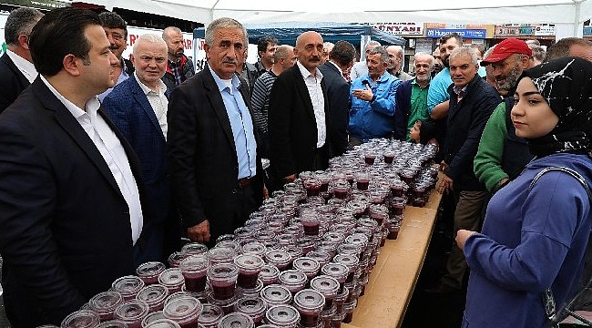 Rize'de 6 bin ton siyah üzümden pepeçura yapıldı