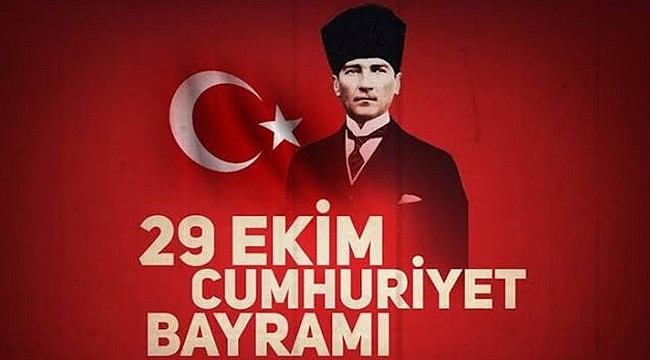 Rize'de Cumhuriyet Bayramı için Fener Alayı