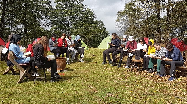 RTEÜ öğrencileri 'Doğa ve Kitap' etkinliğinde bir araya geldi