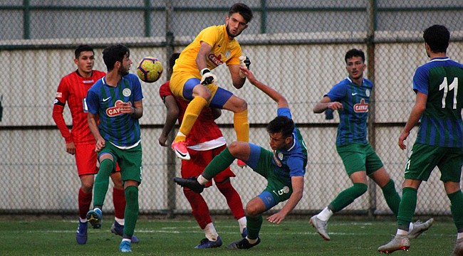 Çaykur Rizespor U19'da tek golle 3 puan