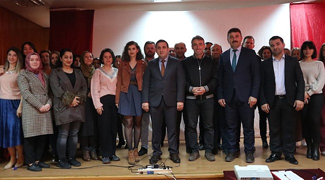 Fındıklı ve Ardeşen'de rehber öğretmenlere eğitim