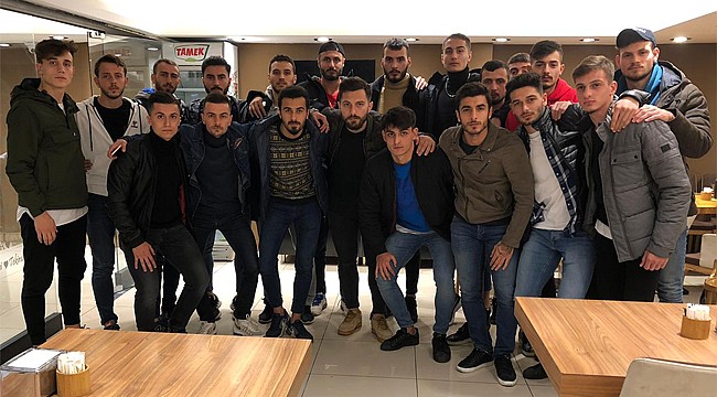 Salarhaspor'da futbolculardan antrenman protestosu