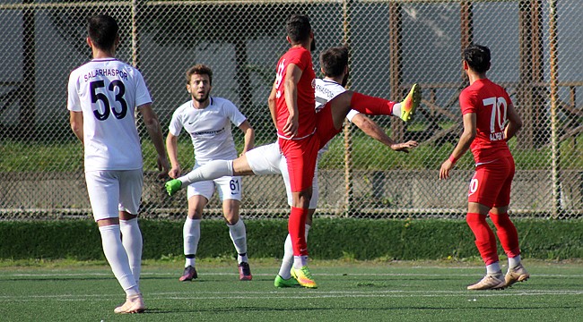 Salarhaspor, on kişi kalan rakibiyle 1 puana razı oldu