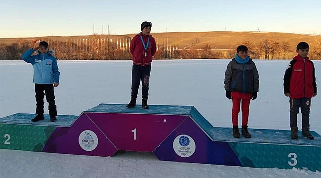 Kayak yarışmasında Rizeli sporcular 6 madalya kazandı