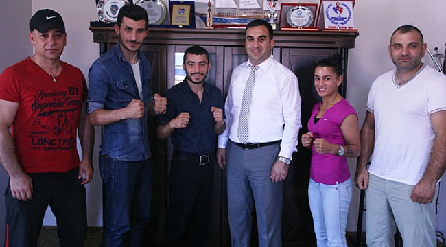 Kick Boksta Altın Madalyalar Rize'nin