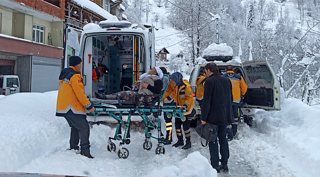 Rize'de kar sağlık hizmetlerine engel olamadı