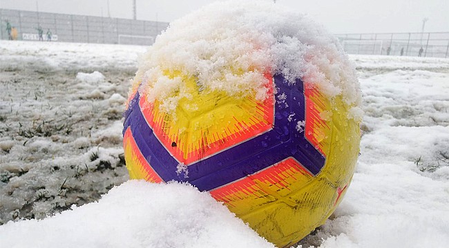Rize'de maçlara kar engeli