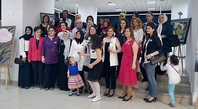 Rize'de yağlıboya resim sergisi açıldı