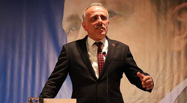 AK Parti Güneysu'da Karslı yeniden başkan seçildi