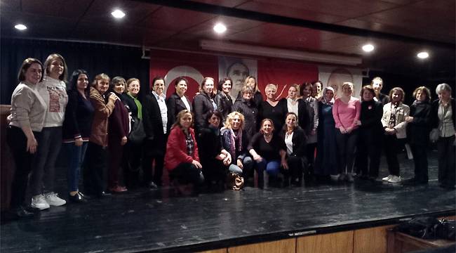 CHP Rize, Merkez İlçede Kadın Kolları yönetimini seçti