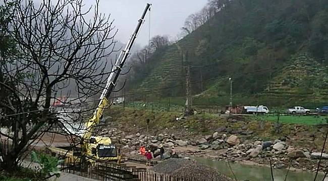 Güneysu'da HES çalışması Koronavirüs dinlemiyor