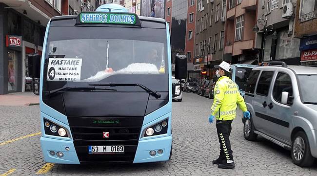 Rize'de dolmuş ve halk otobüslerine koronavirüs denetimi