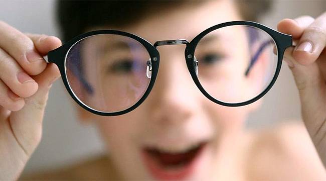 Çocuklarda Miyop Problemine dikkat edilmeli!