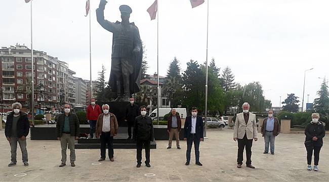 Rize'de 1 Mayıs, sosyal mesafeye uyularak kutlandı