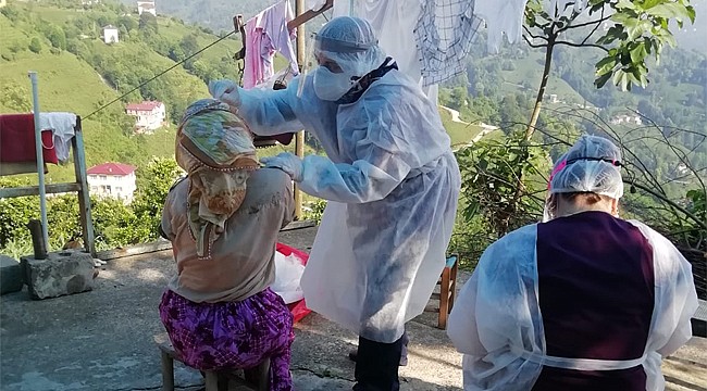 Rize'de evlerde koronavirüs testi yapılmaya başlandı