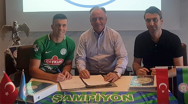 Çaykur Rizespor, Konrad Michalak'ı 1 yıllık kiraladı