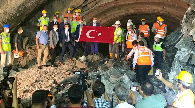 Salarha Tünelinde ilk ışık görüldü