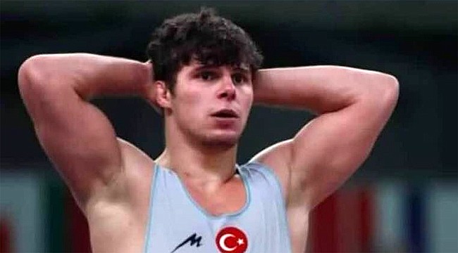 Rizeli Güreşçi Salih Aydın Dünya 2.'si oldu