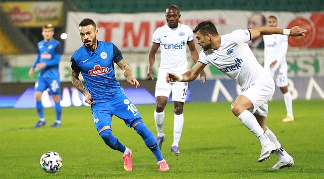 Çaykur Rizespor 3 puanı kaçırdı