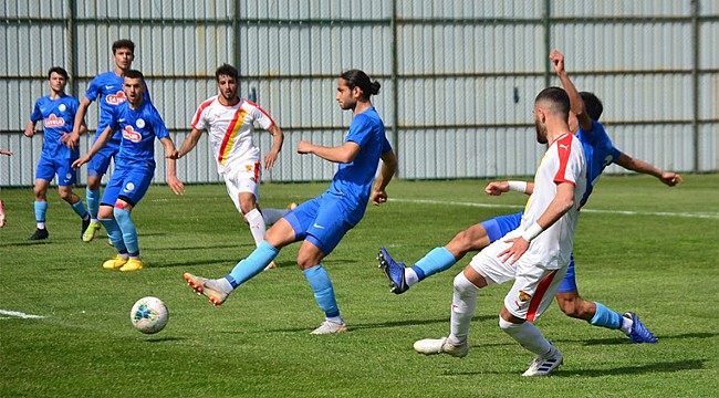 Çaykur Rizespor U19 lidere çelme taktı
