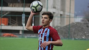 Trabzonsporlu futbolcunun Apple'ın reklam yüzü olacağı haberi yalan çıktı