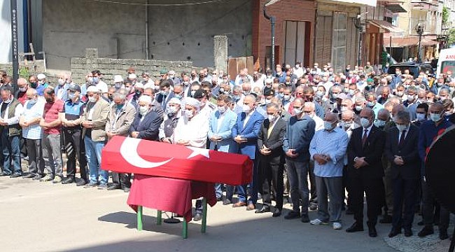 Rize'deki kazada ölen 15 Temmuz gazisi için askeri tören düzenlendi