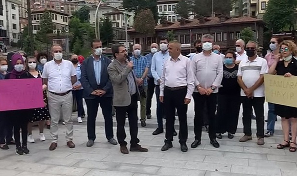 Elektriğe ve Doğalgaza yapılan zamlar Rize'de protesto edildi
