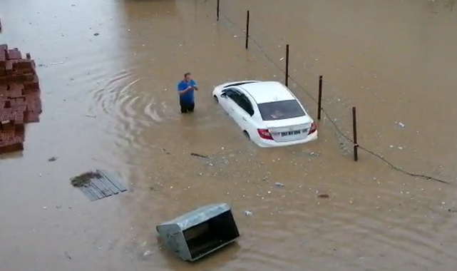 Pazar ilçesi sular altında kaldı