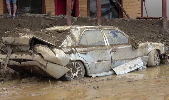 Rize'de afetin yaraları sarılıyor