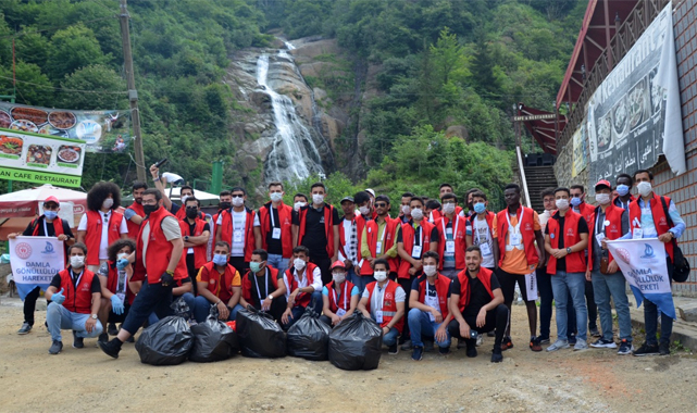 Üniversiteli 46 genç Rize'ye geldi