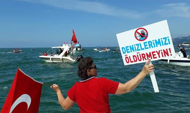 Ardeşen'de Kafes Balıkçılığına tepki eylemi