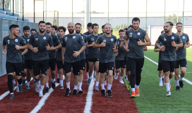Rize Özel İdarespor sahaya indi