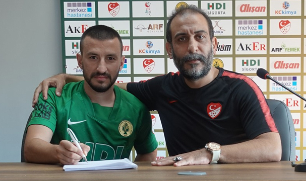 Rizeli futbolcu Furkan Safi, Darıca Gençlerbirliği'nde