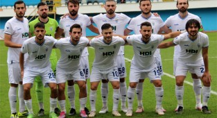 Pazarspor deplasmanda yara aldı