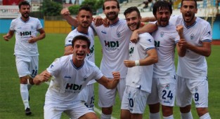 Pazarspor'dan deplasmanda 3 gollü 3 puan