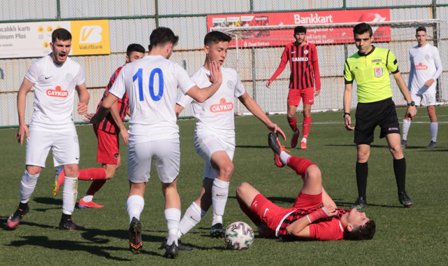 Çaykur Rizespor U19'a galibiyeti penaltılar getirdi