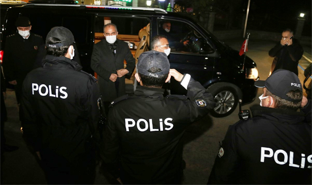 Vali ve Başkan'dan yılbaşında görevinin başında olan personellere ziyaret