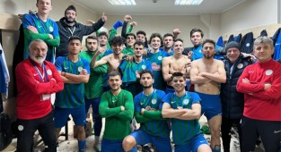 Çaykur Rizespor U19 İzmir'den 3 puanla dönüyor