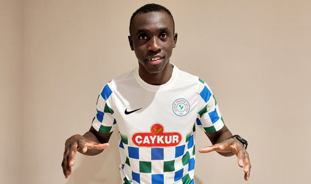 Çaykur Rizespor'un son transferi Papiss Cisse oldu