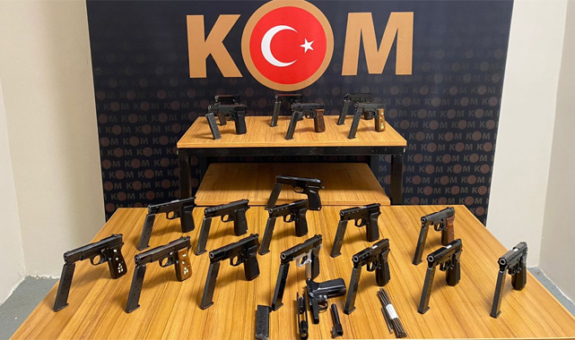 Rize'de yolcu otobüsünden 20 adet kaçak silah çıktı