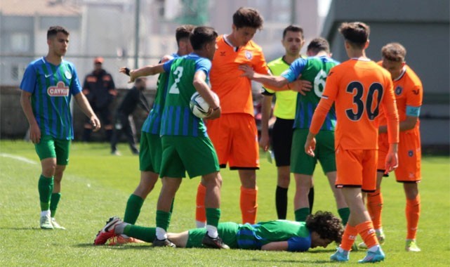 Çaykur Rizespor U19, Başakşehir ile 1 puana razı oldu