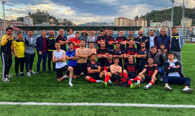 Rize Süper Amatör Ligi Şampiyonu Veliköyspor